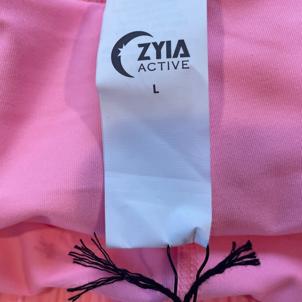 ZYIA Pink Flow Athletic Shorts - Picture 4 of 4
